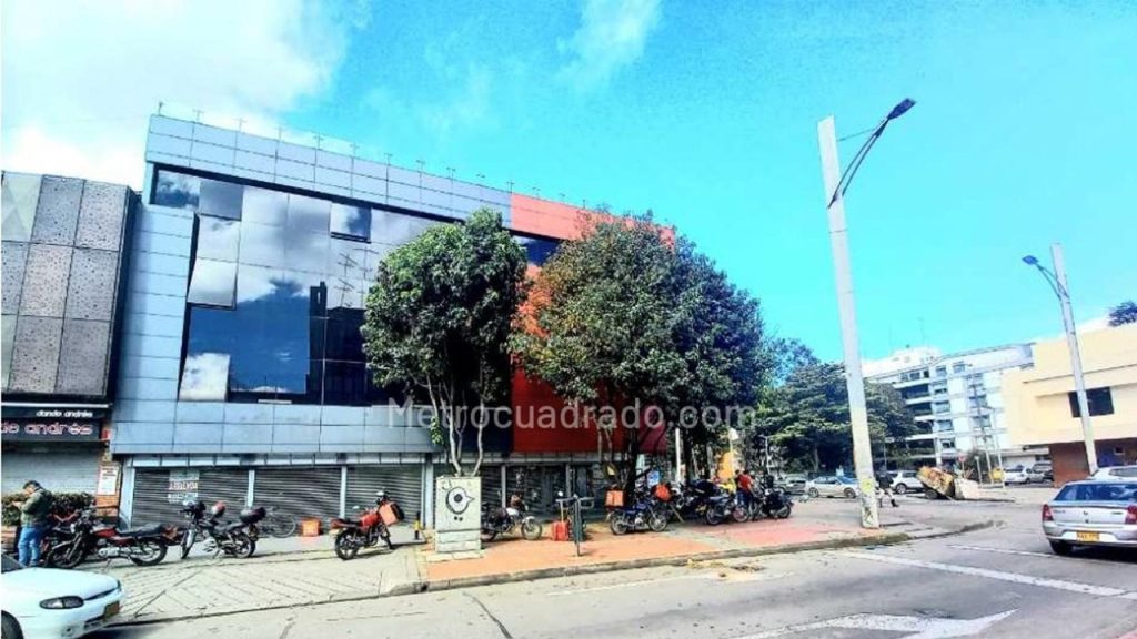 L300901 Estratego Inteligencia Inmobiliaria | Bogotá | Colombia | Espacios Comerciales Disponibles